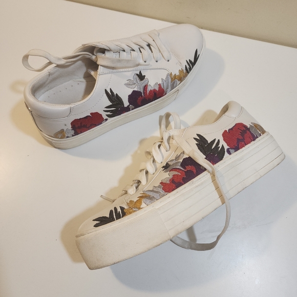 KENNETH COLE Abbey Women's White Floral Embroid Leather  Casual Sneakers size 8M - Picture 10 of 13